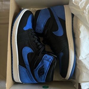 Nike Black and Blue Sneakers High-Top Design